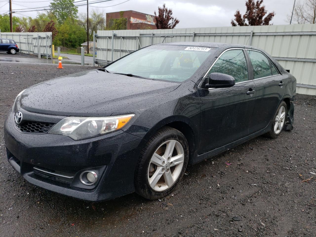 2014 TOYOTA CAMRY L car image