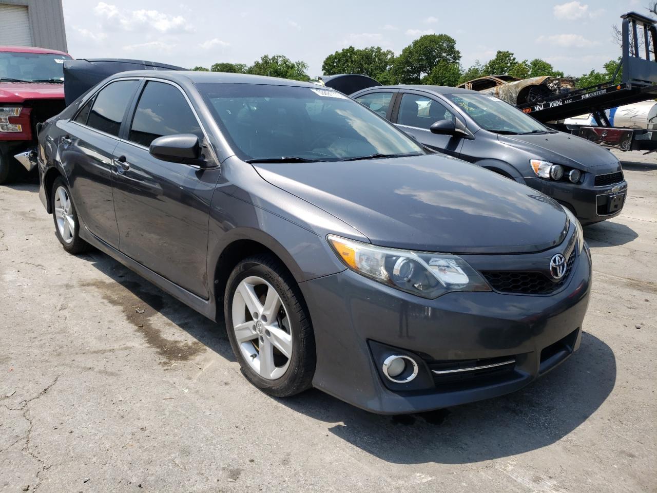 2013 TOYOTA CAMRY L - Фото 4
