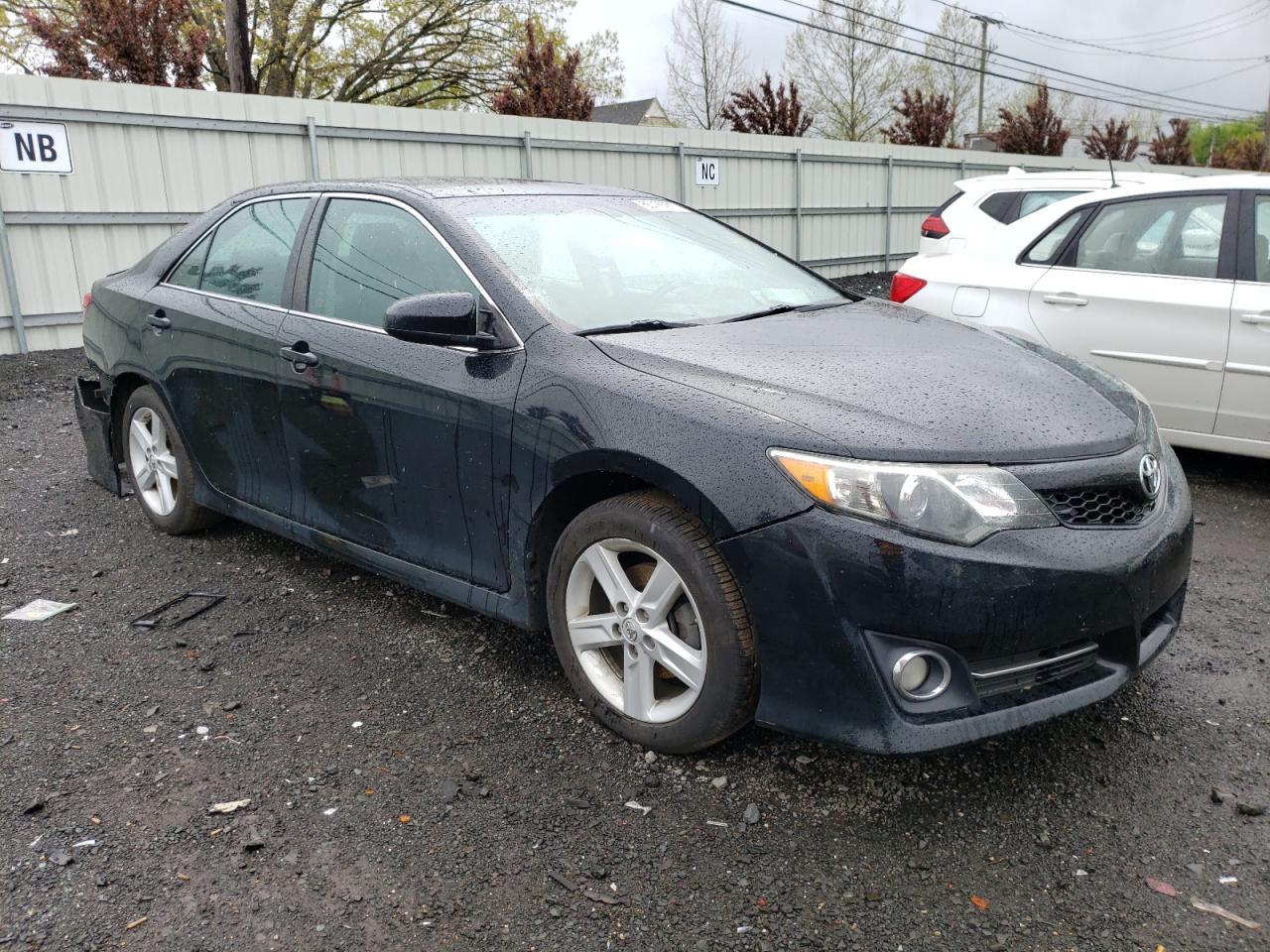 2014 TOYOTA CAMRY L - Image 4