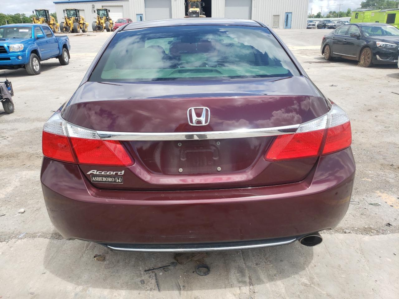 2014 HONDA ACCORD LX - Image 6