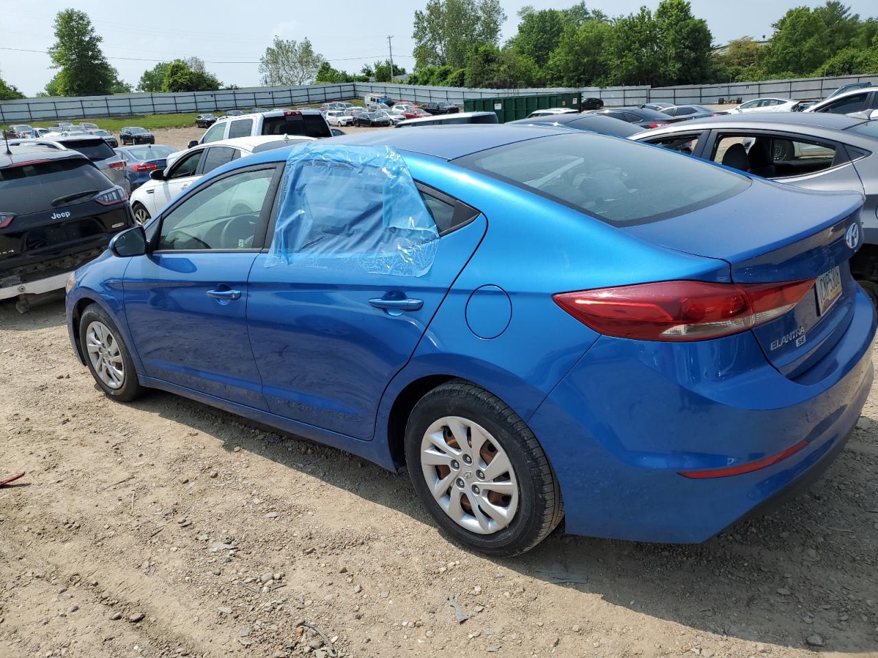 2018 HYUNDAI ELANTRA SE - Image 2