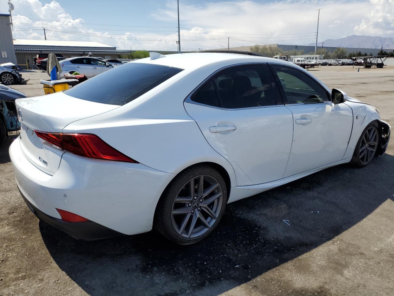2018 LEXUS IS 300 - Image 3
