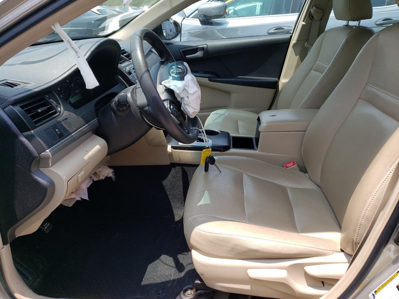 2014 TOYOTA CAMRY L - Image 7