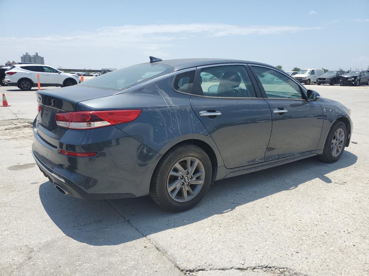 2020 KIA OPTIMA LX - Фото 3