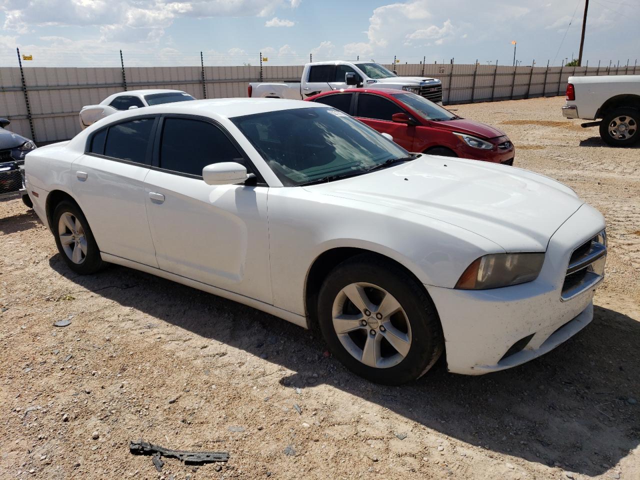 2014 DODGE CHARGER SE - Фото 4