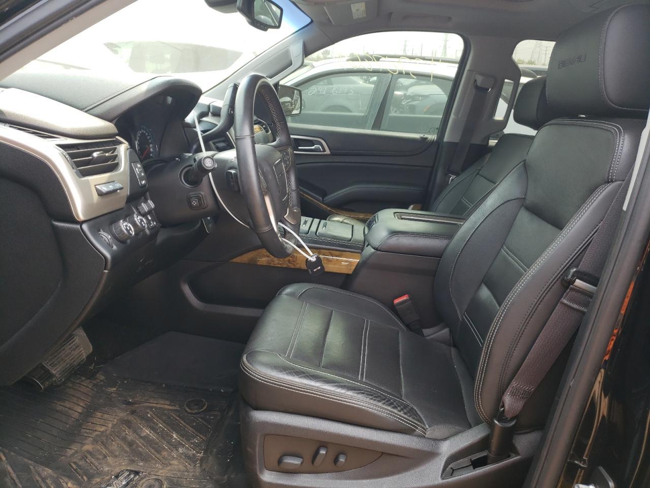 2017 GMC YUKON DENA - Фото 7
