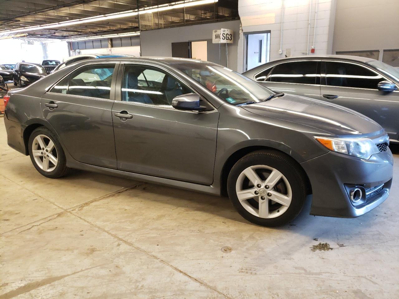 2012 TOYOTA CAMRY BASE - Фото 4