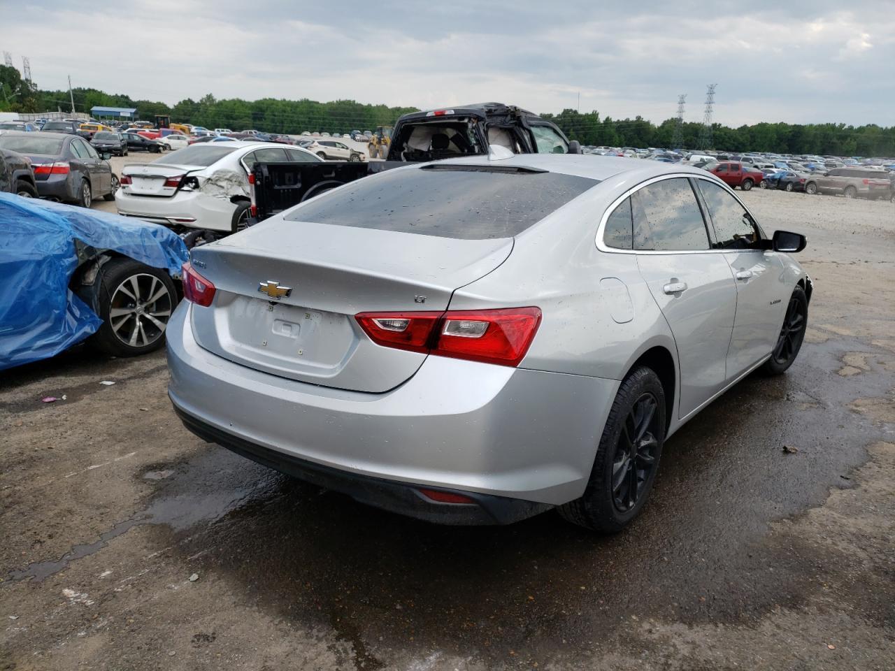 2017 CHEVROLET MALIBU LT - Фото 3