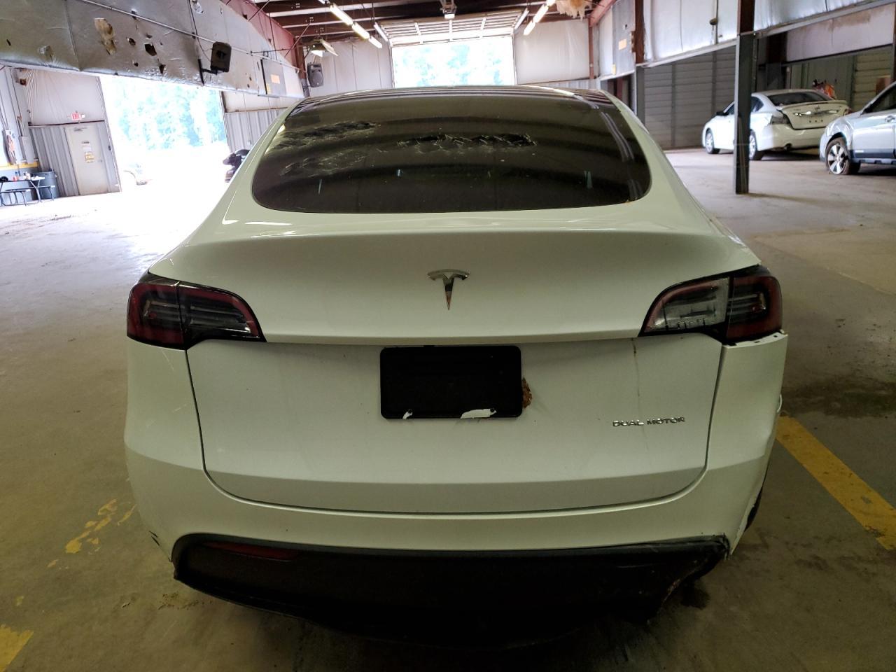 2023 TESLA MODEL Y - Image 6