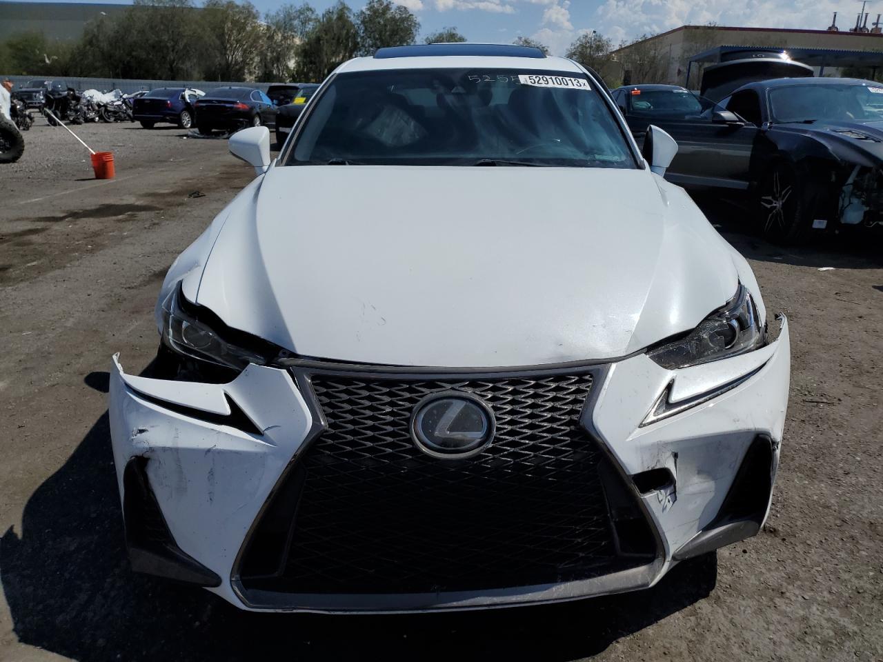 2018 LEXUS IS 300 - Image 5