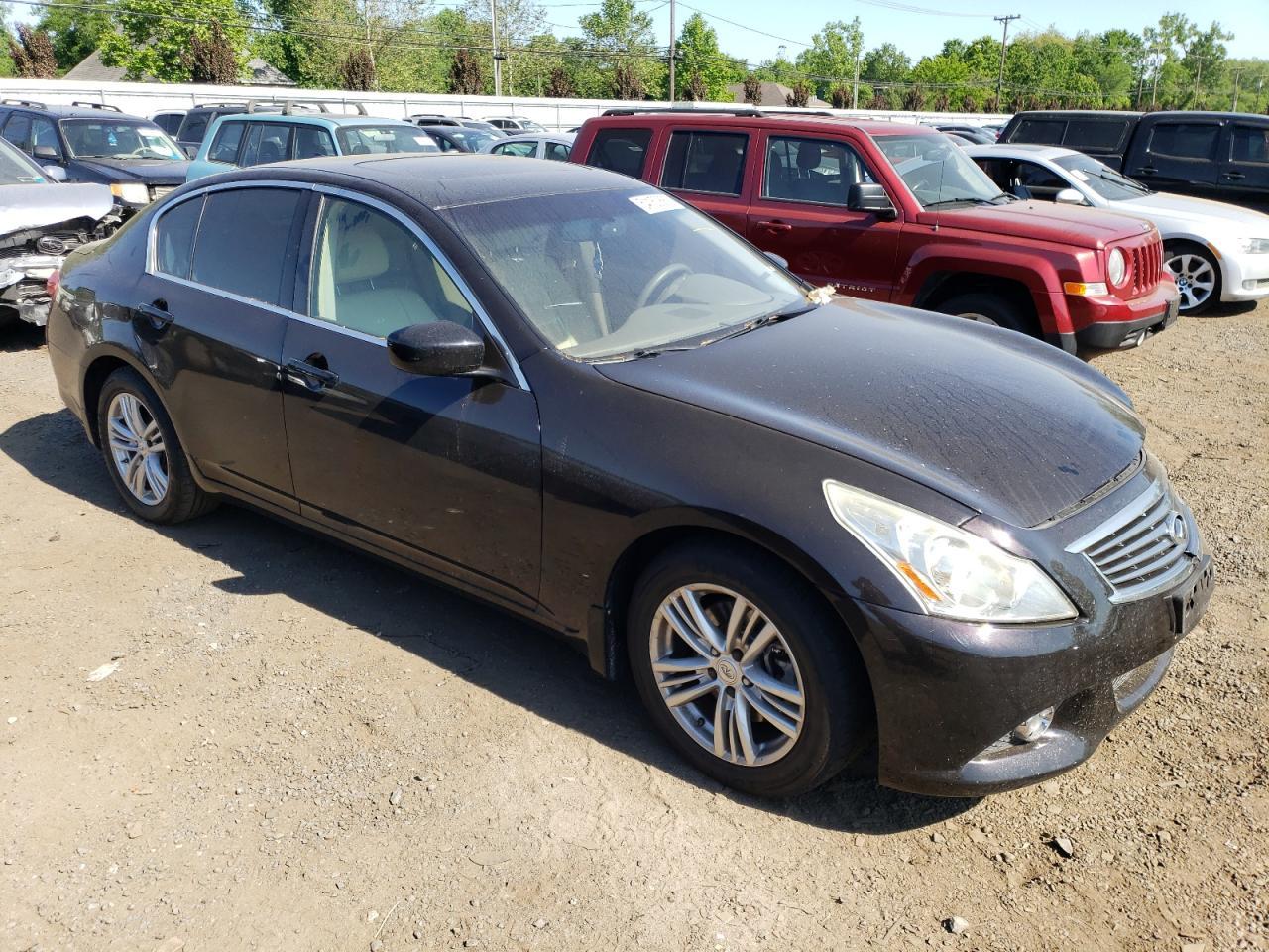 2012 INFINITI G37 - Image 4