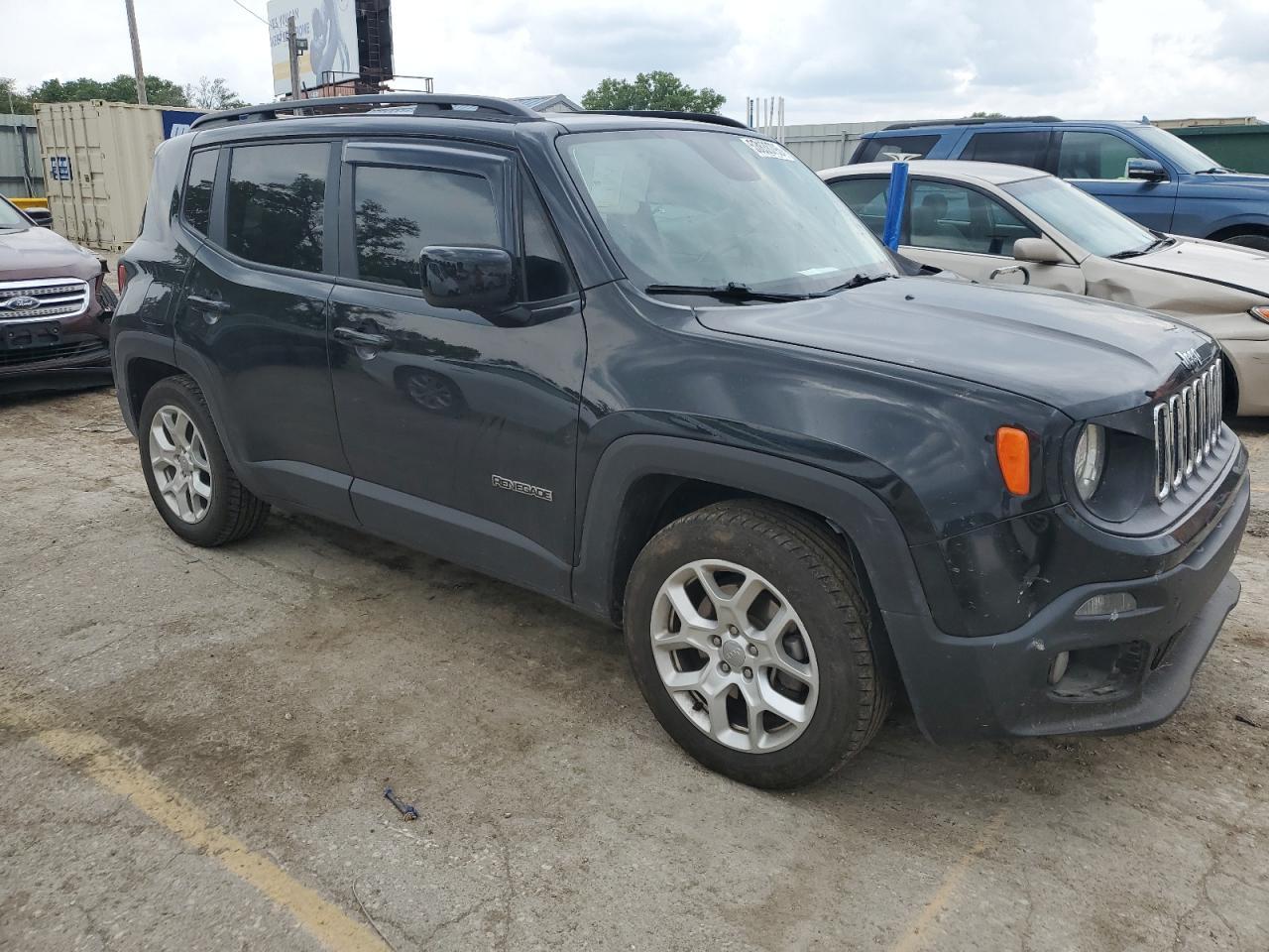 2017 JEEP RENEGADE L - Image 4