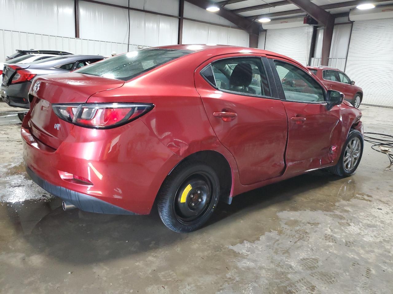 2017 TOYOTA YARIS IA - Фото 3