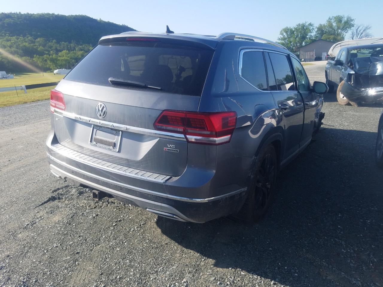 2019 VOLKSWAGEN ATLAS SEL - Фото 3