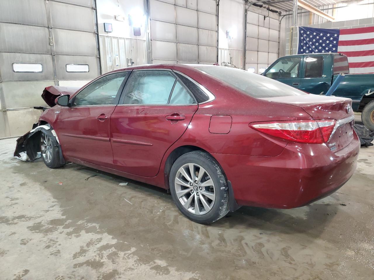 2017 TOYOTA CAMRY HYBR - Image 2