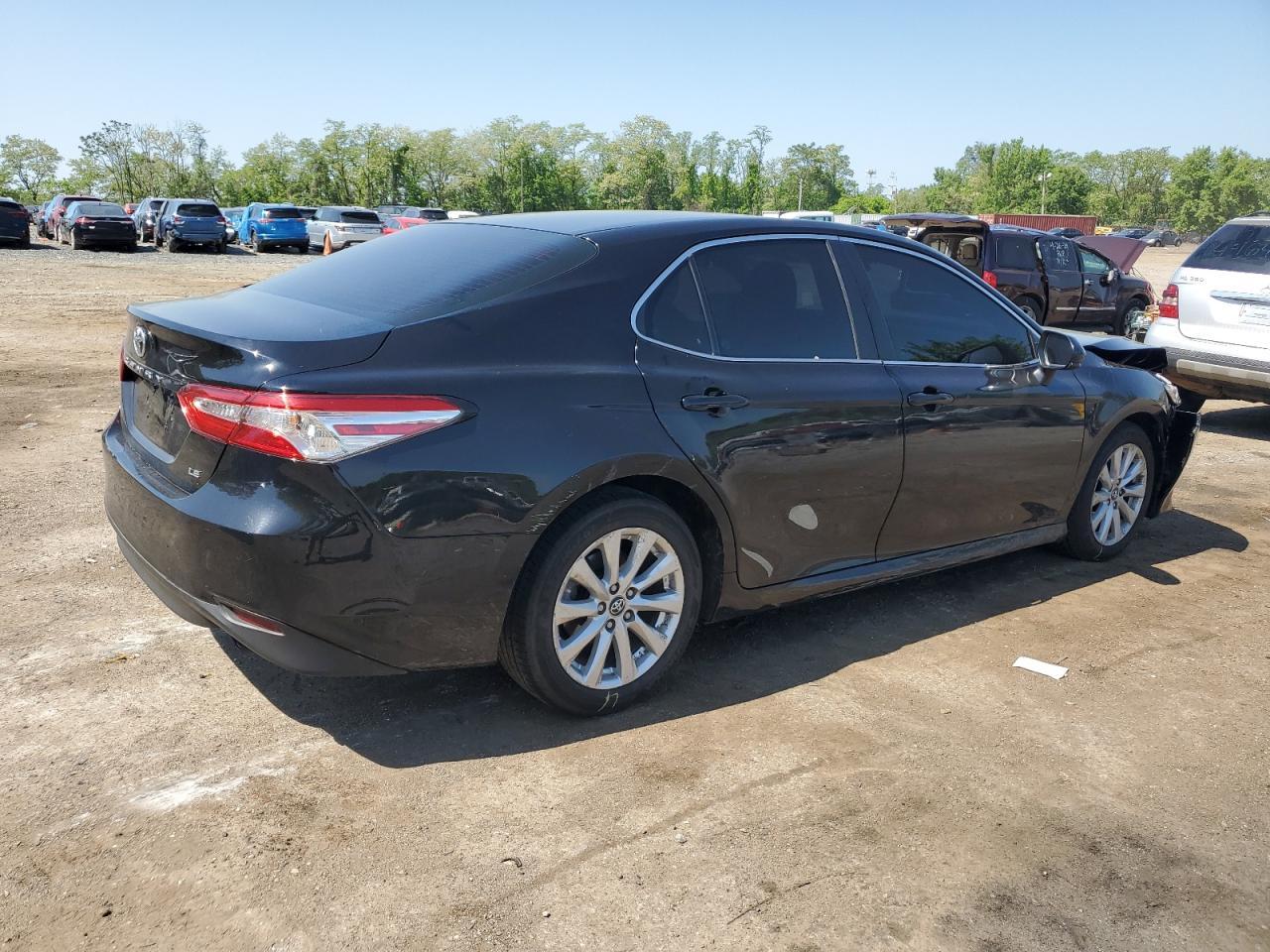 2018 TOYOTA CAMRY L - Фото 3