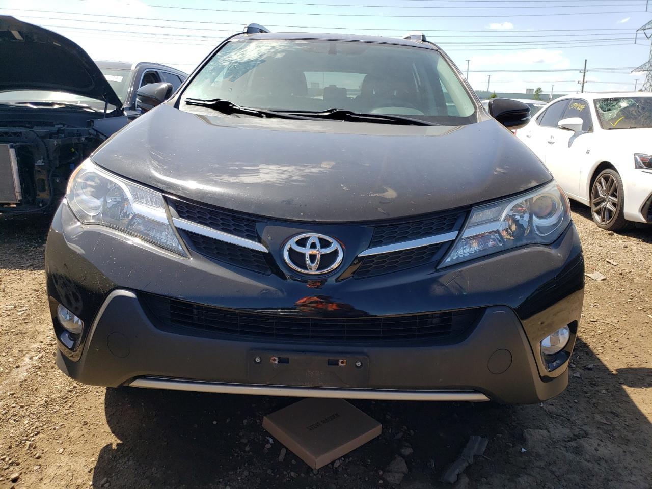 2015 TOYOTA RAV4 XLE - Image 5