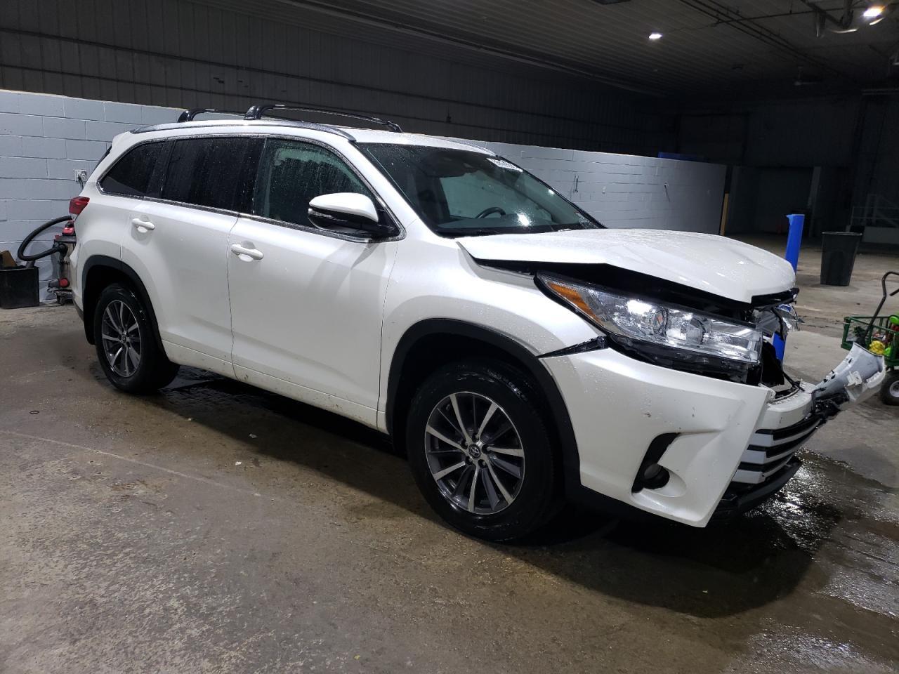 2018 TOYOTA HIGHLANDER - Image 4