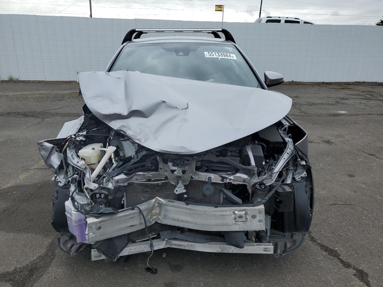 2019 TOYOTA C-HR XLE - Фото 5