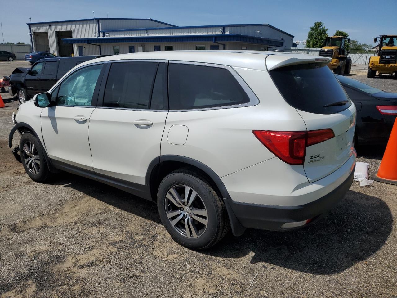 2018 HONDA PILOT EXL - Image 2