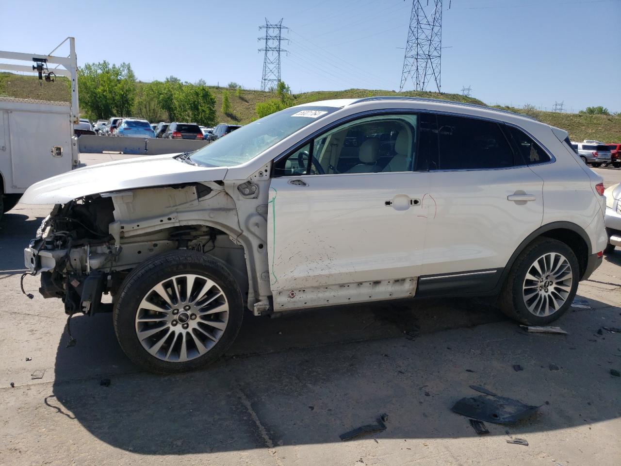 2017 LINCOLN MKC RESERV car image