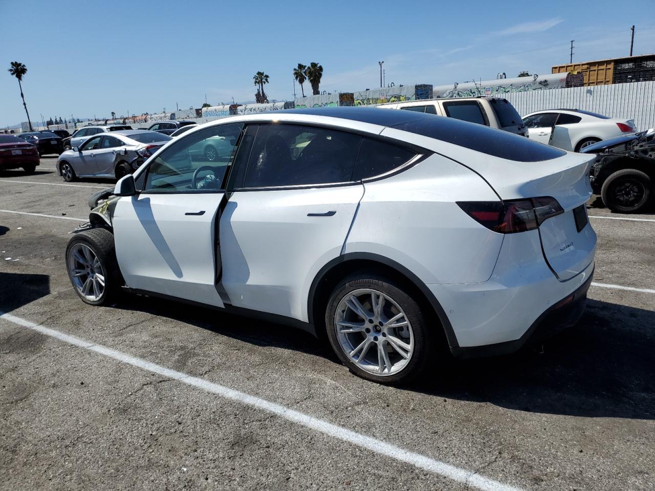 2022 TESLA MODEL Y - Image 2
