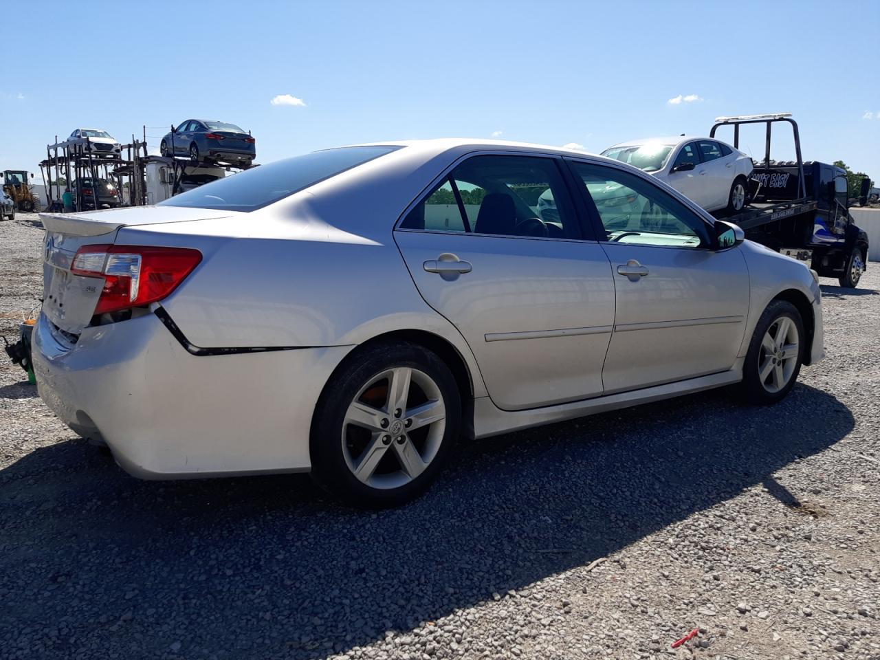 2012 TOYOTA CAMRY BASE - Фото 3