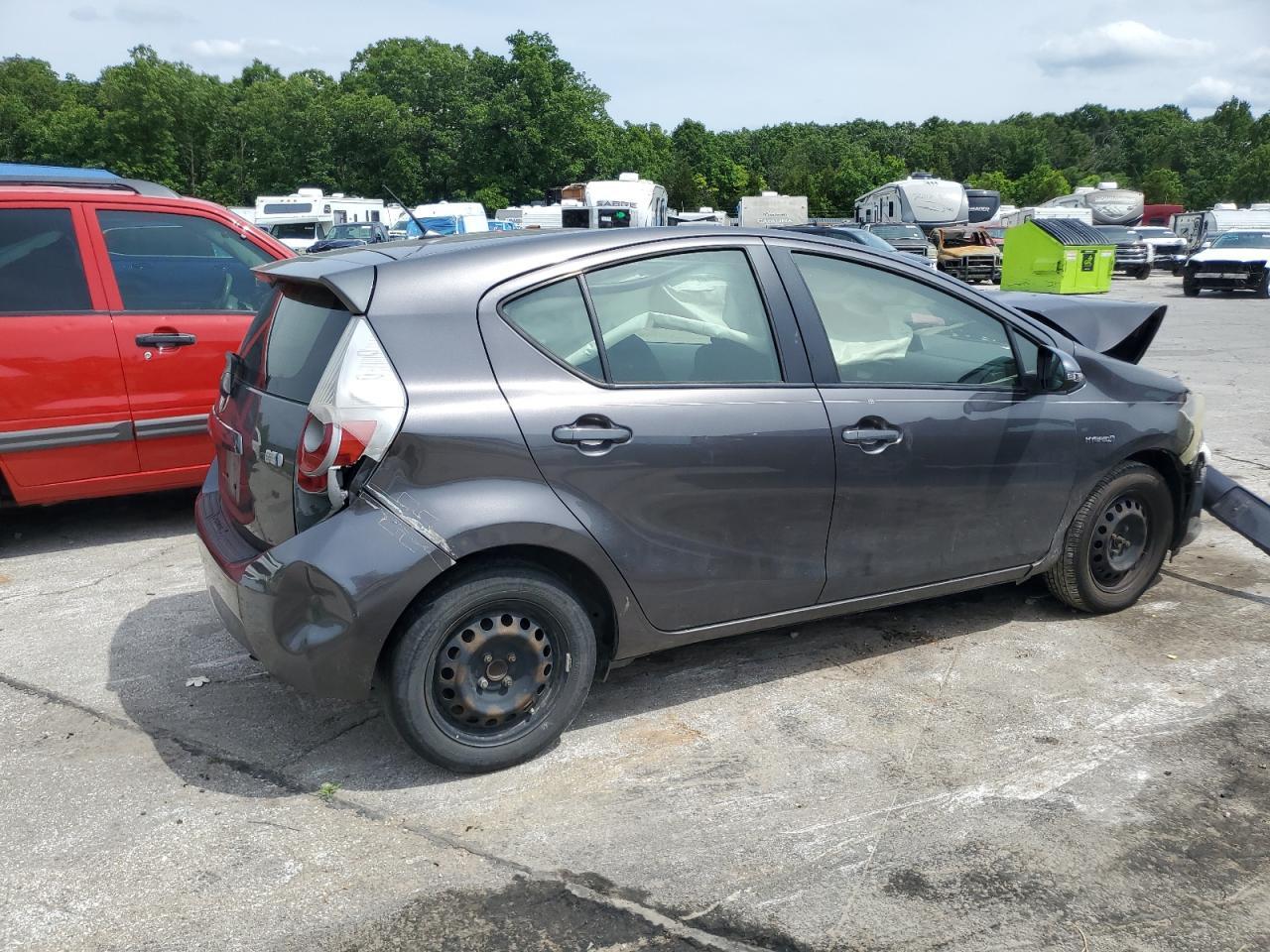 2013 TOYOTA PRIUS C - Image 3