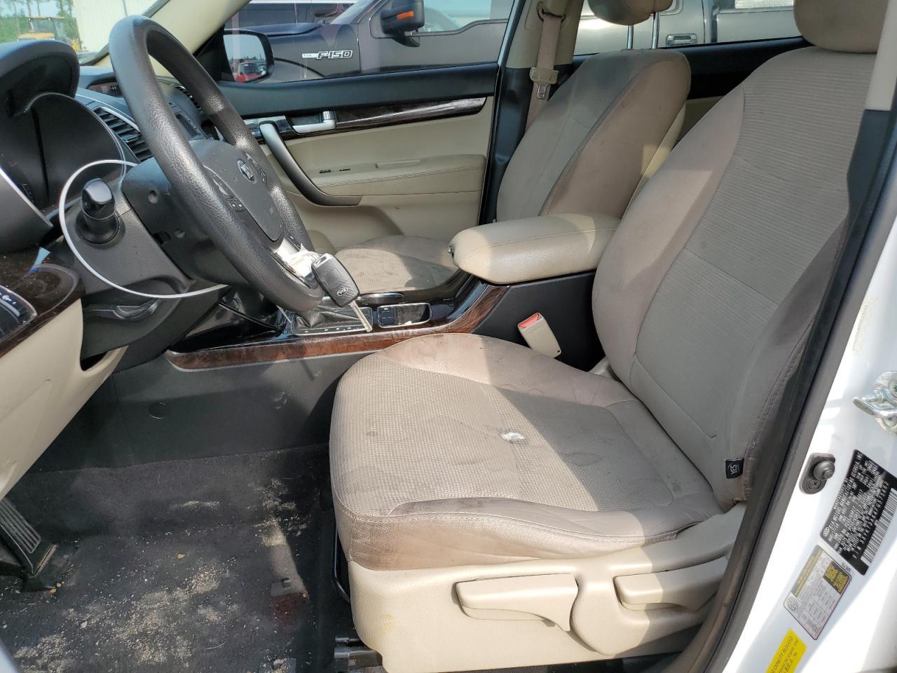 2015 KIA SORENTO LX - Image 7