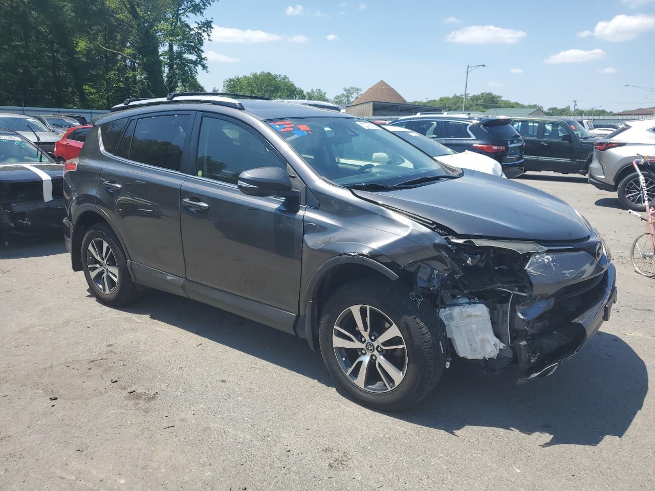 2017 TOYOTA RAV4 XLE - Image 4