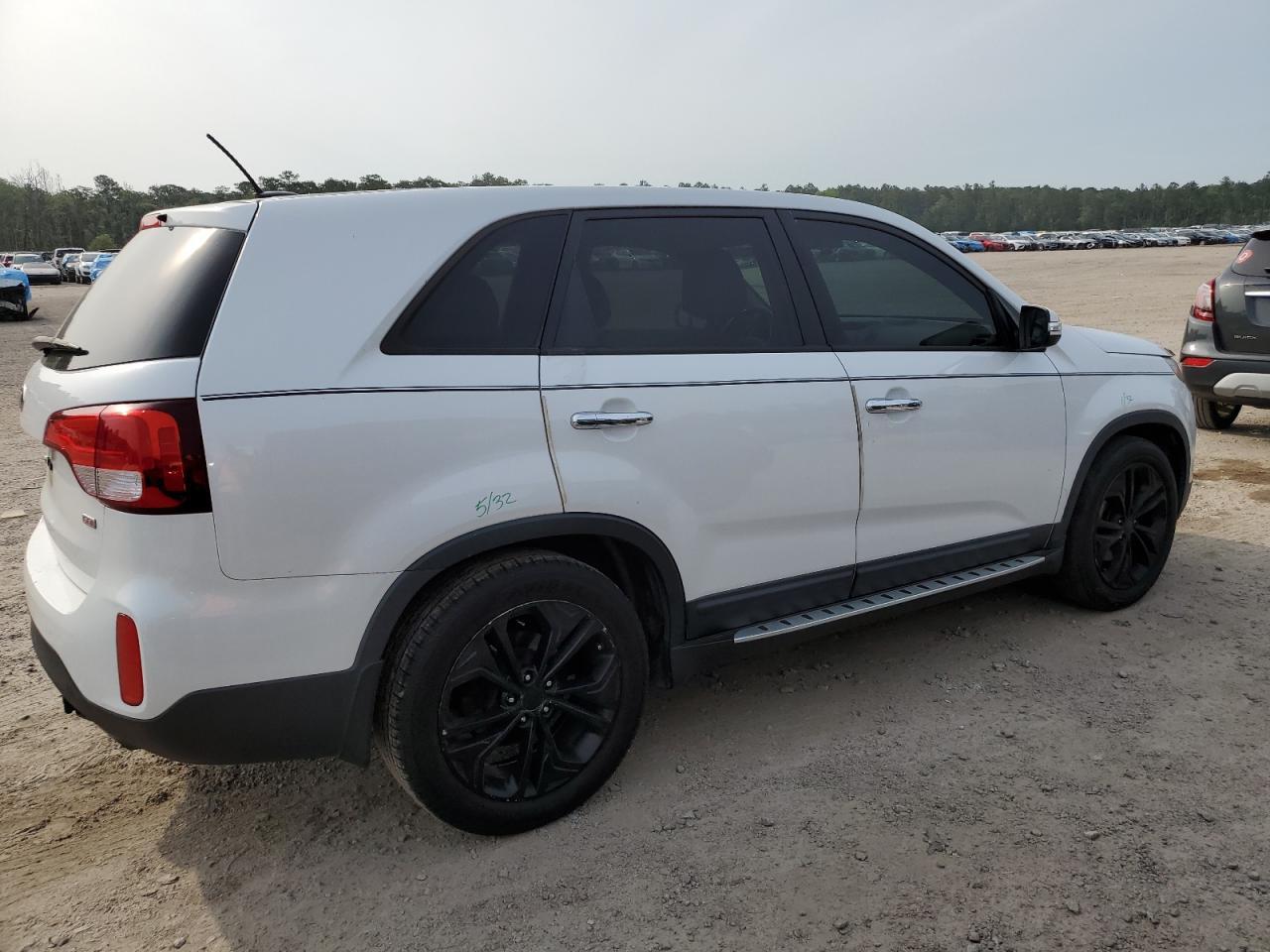 2015 KIA SORENTO LX - Image 3