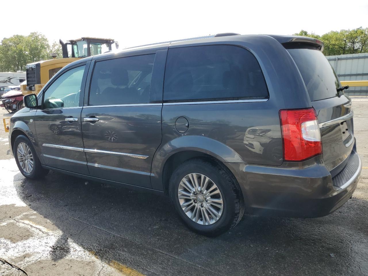 2014 CHRYSLER TOWN & COU - Фото 2