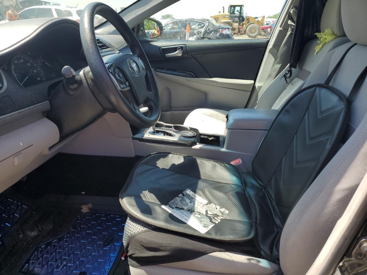 2014 TOYOTA CAMRY L - Image 7