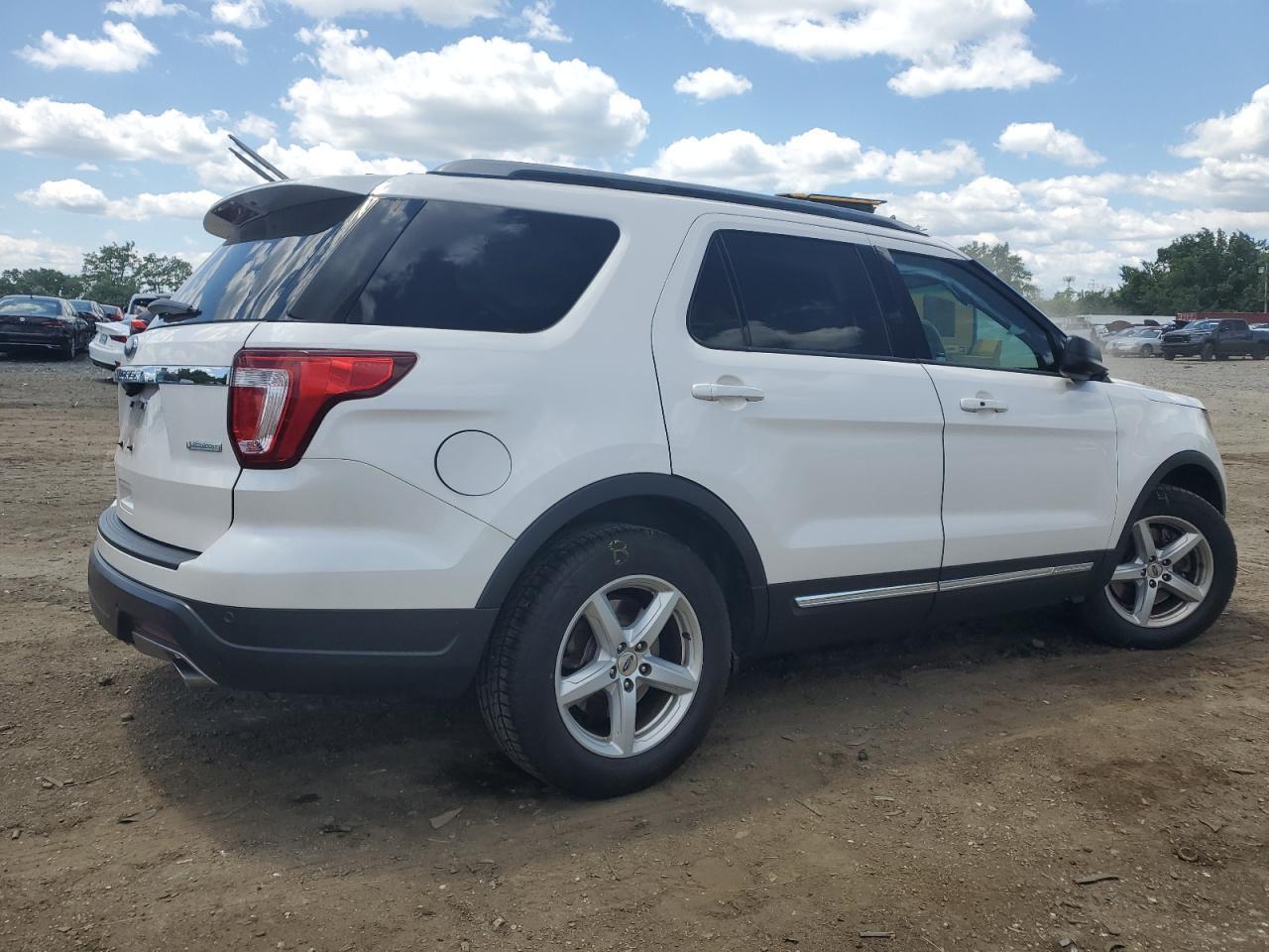 2018 FORD EXPLORER X - Фото 3