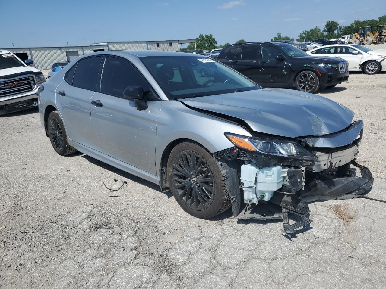 2020 TOYOTA CAMRY SE - Image 4