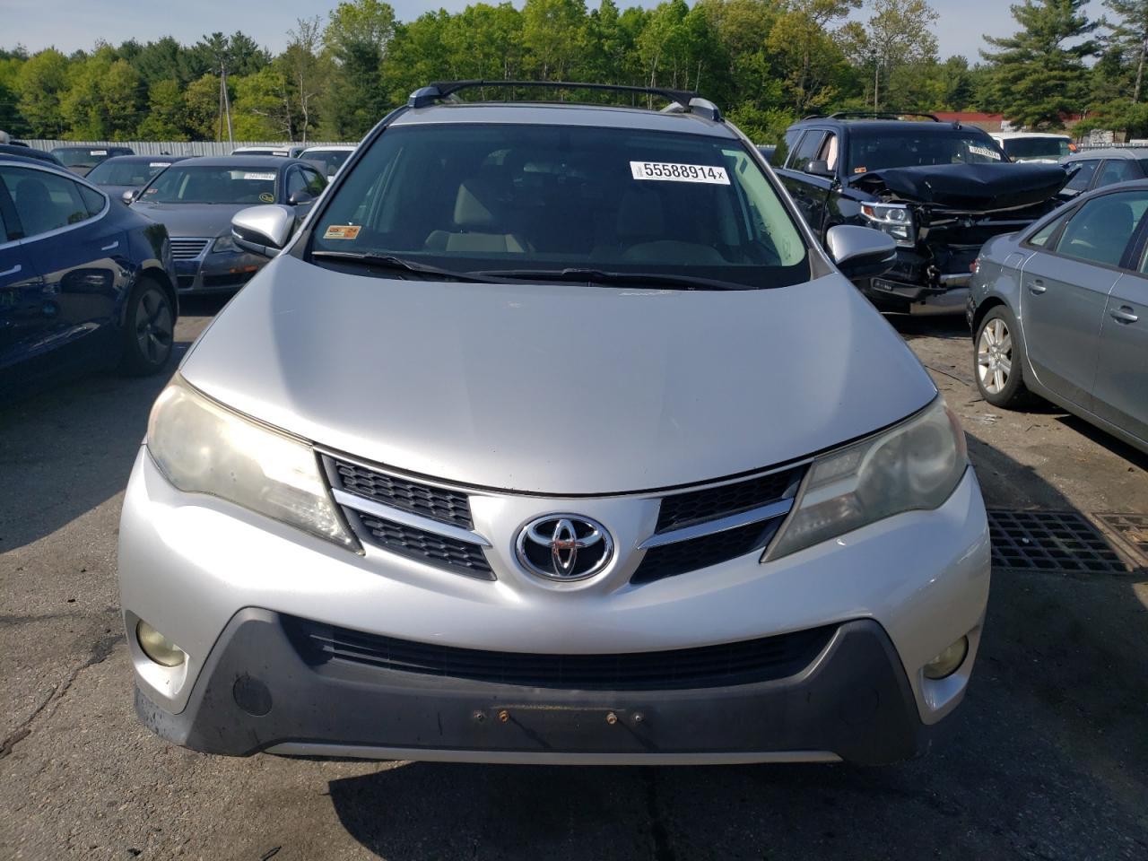 2015 TOYOTA RAV4 XLE - Image 5