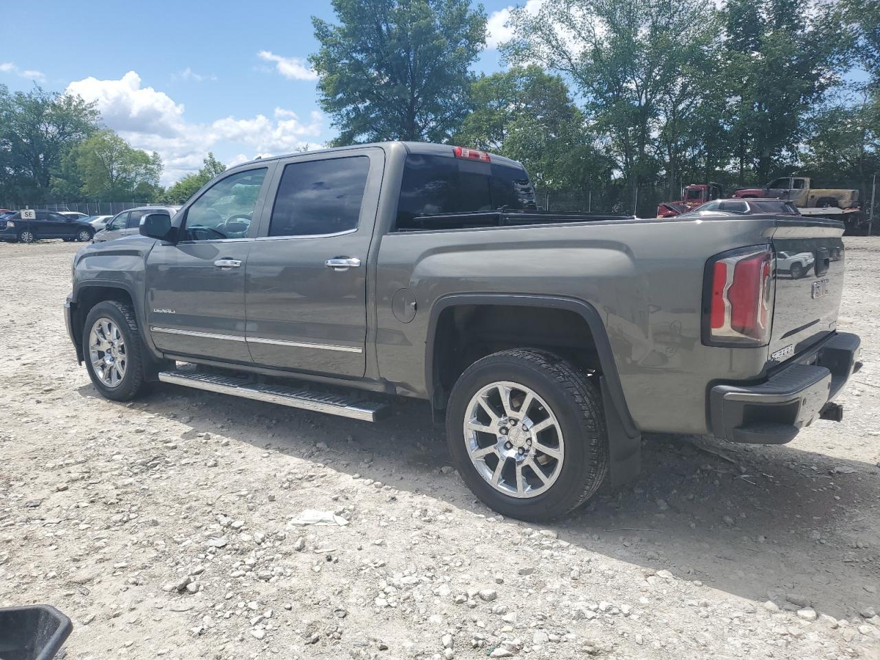 2017 GMC SIERRA K15 - Image 2