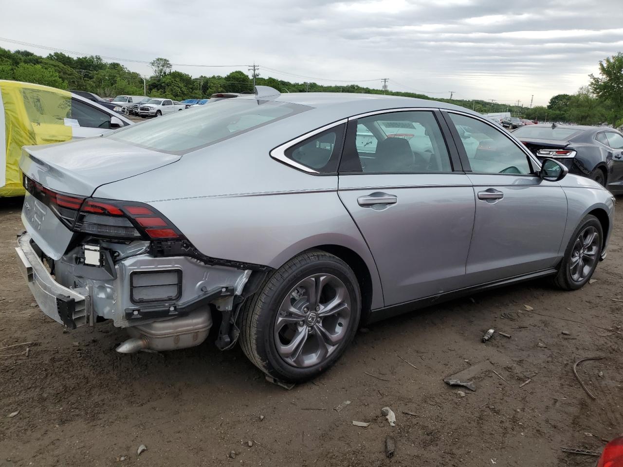 2024 HONDA ACCORD EX - Фото 3