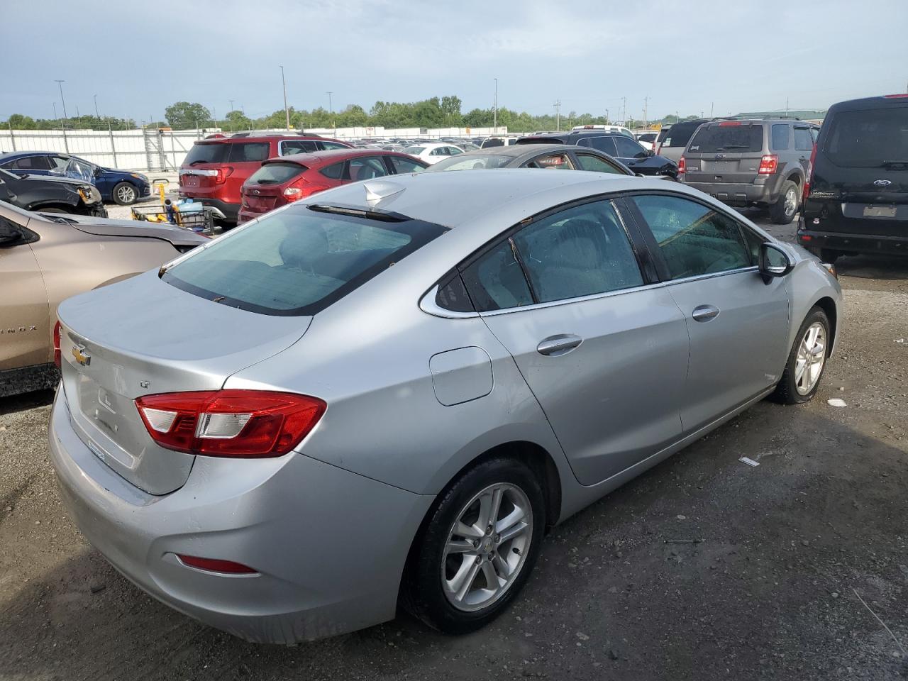 2017 CHEVROLET CRUZE LT - Фото 3