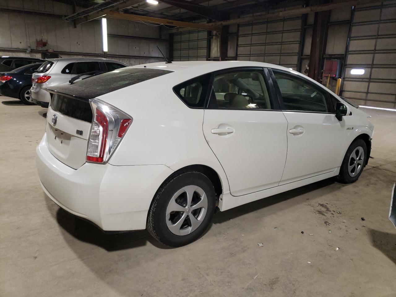 2013 TOYOTA PRIUS - Image 3
