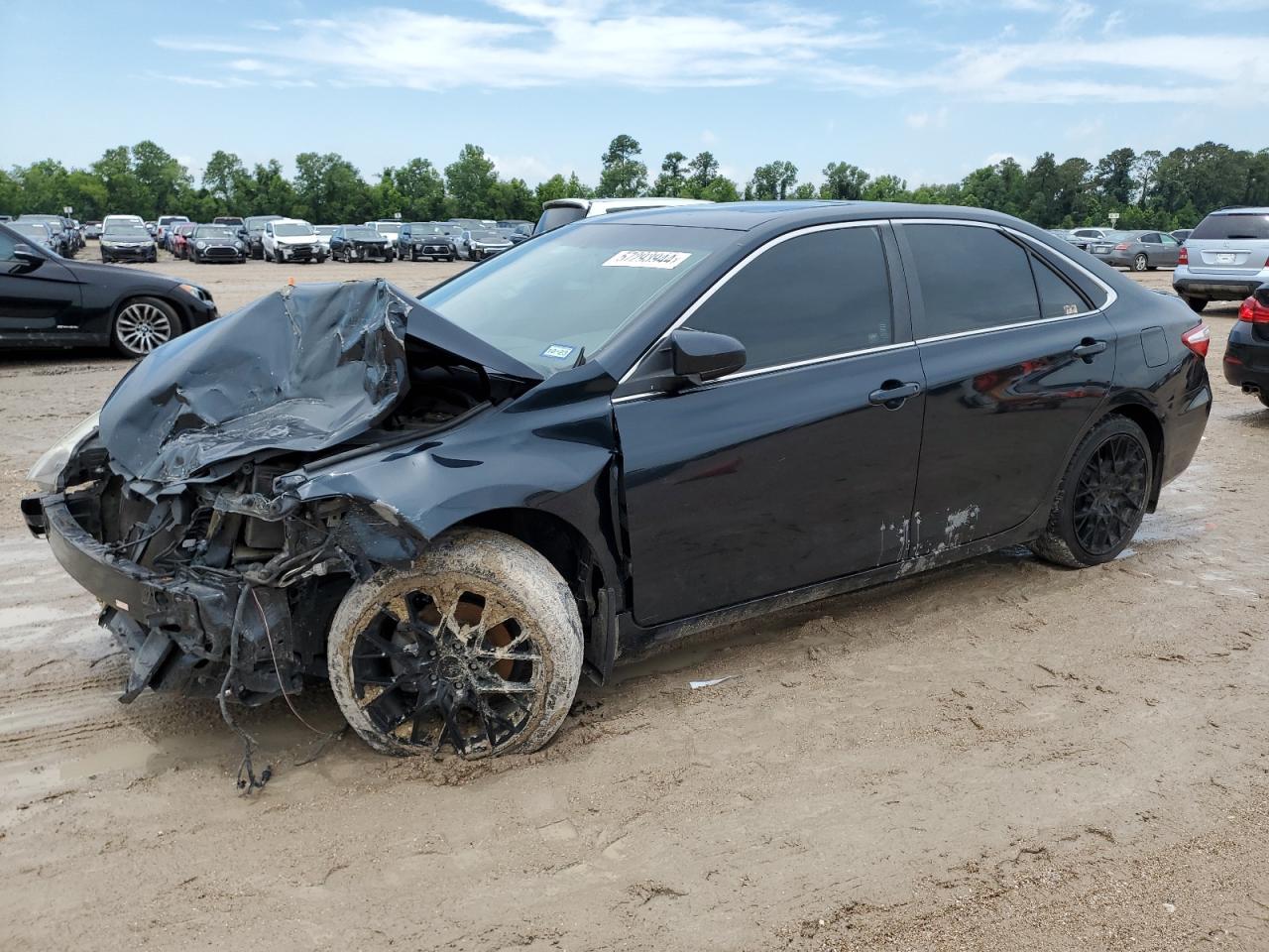 2015 TOYOTA CAMRY LE car image