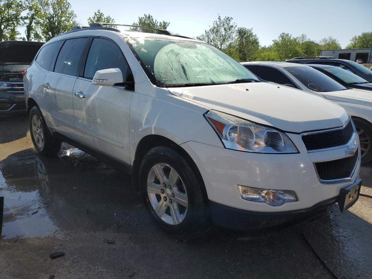 2011 CHEVROLET TRAVERSE L - Фото 4