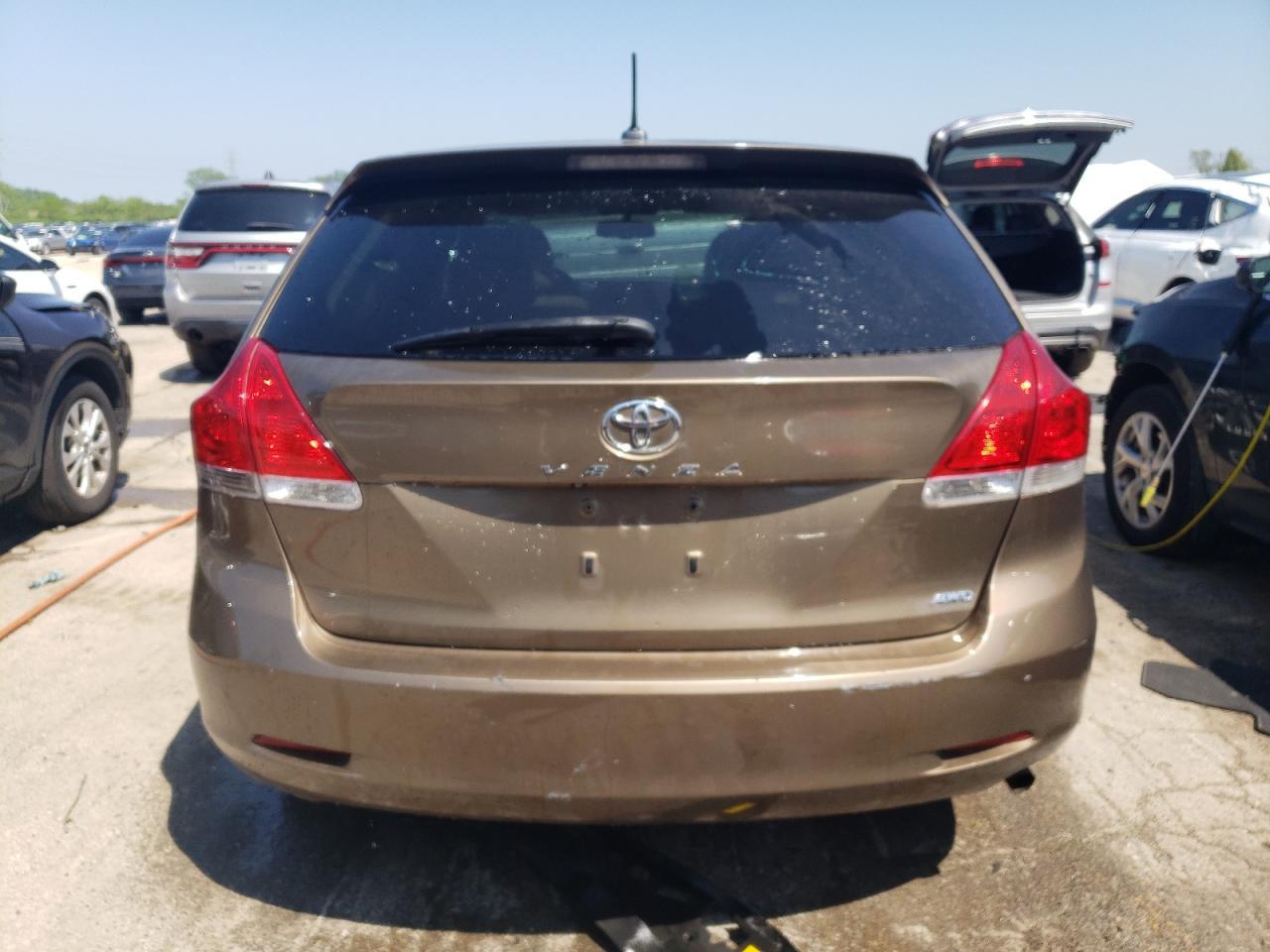 2011 TOYOTA VENZA - Фото 6