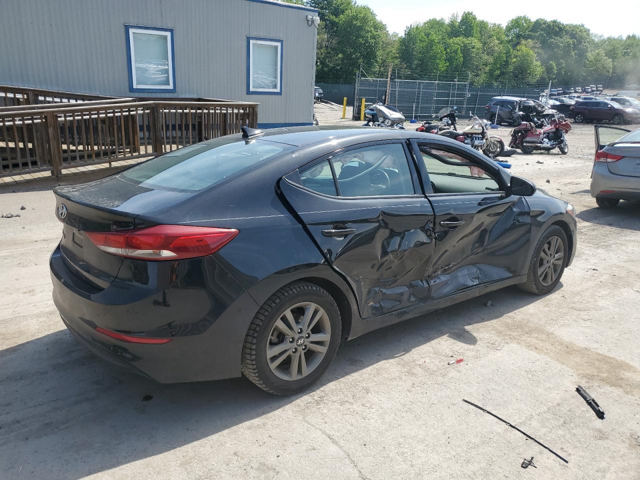 2018 HYUNDAI ELANTRA SE - Фото 3