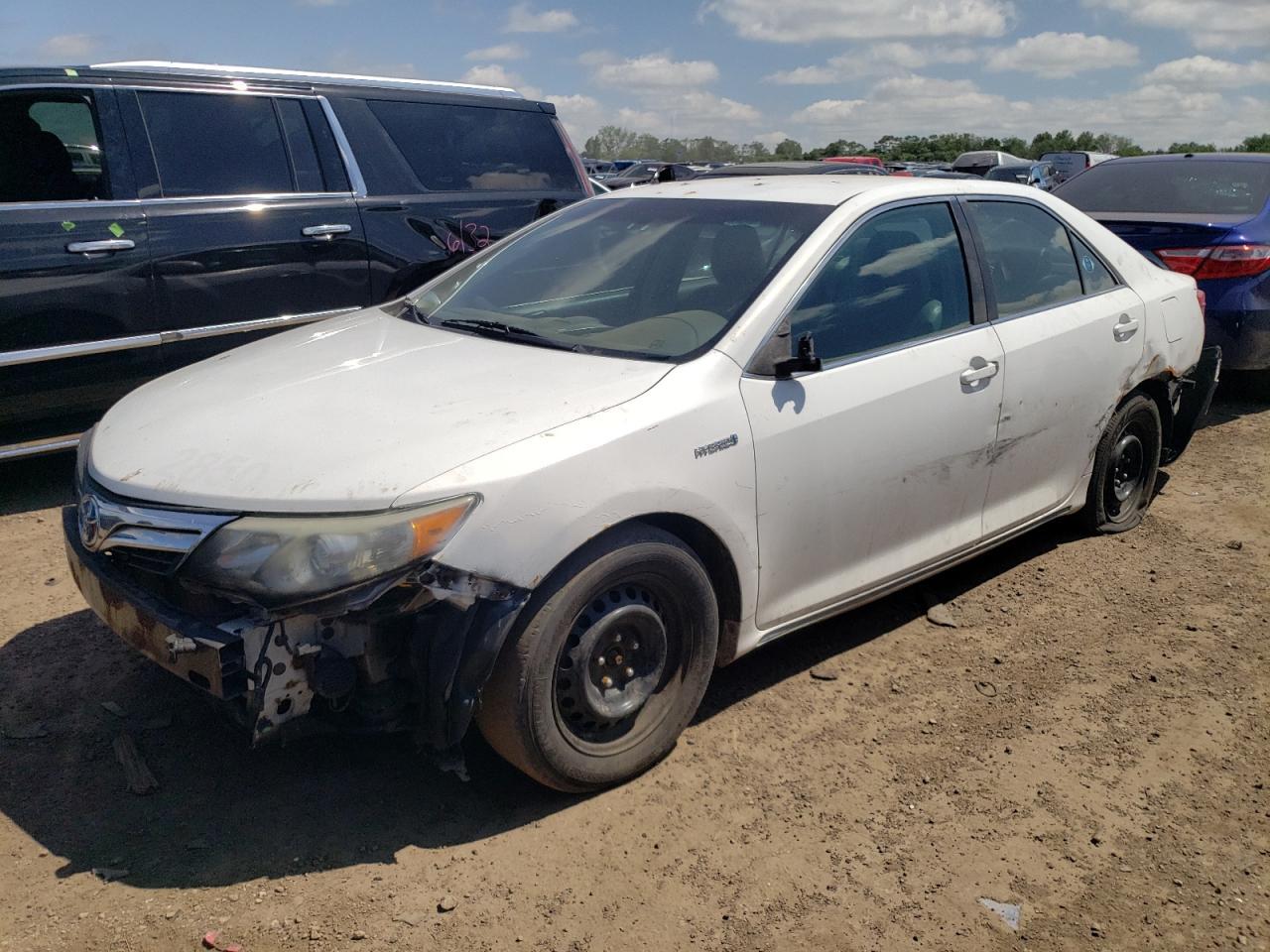 2013 TOYOTA CAMRY HYBR car image