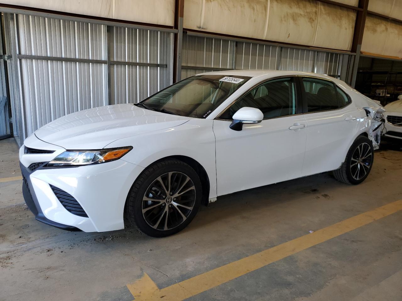 2020 TOYOTA CAMRY SE car image