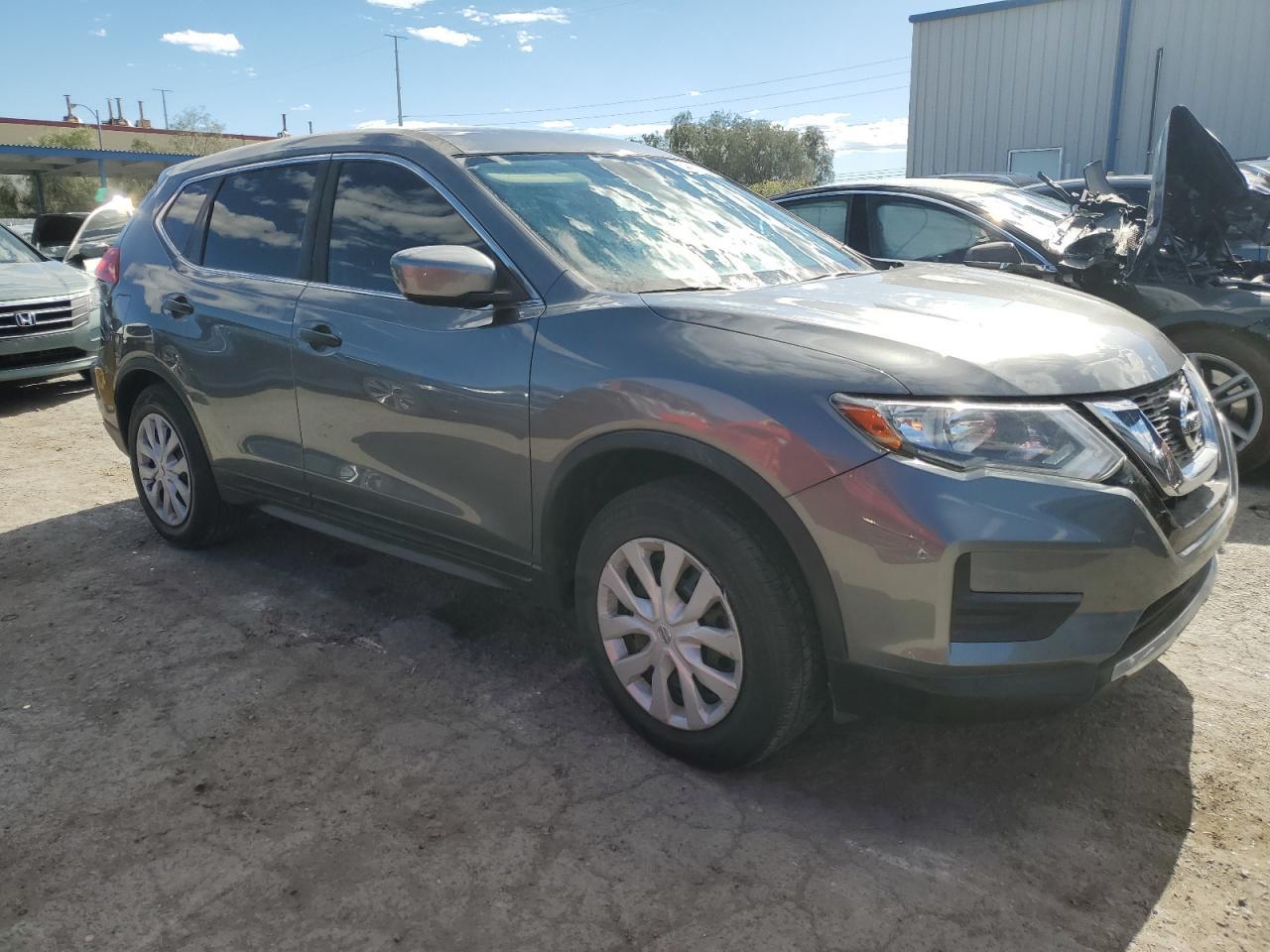 2017 NISSAN ROGUE S - Фото 4