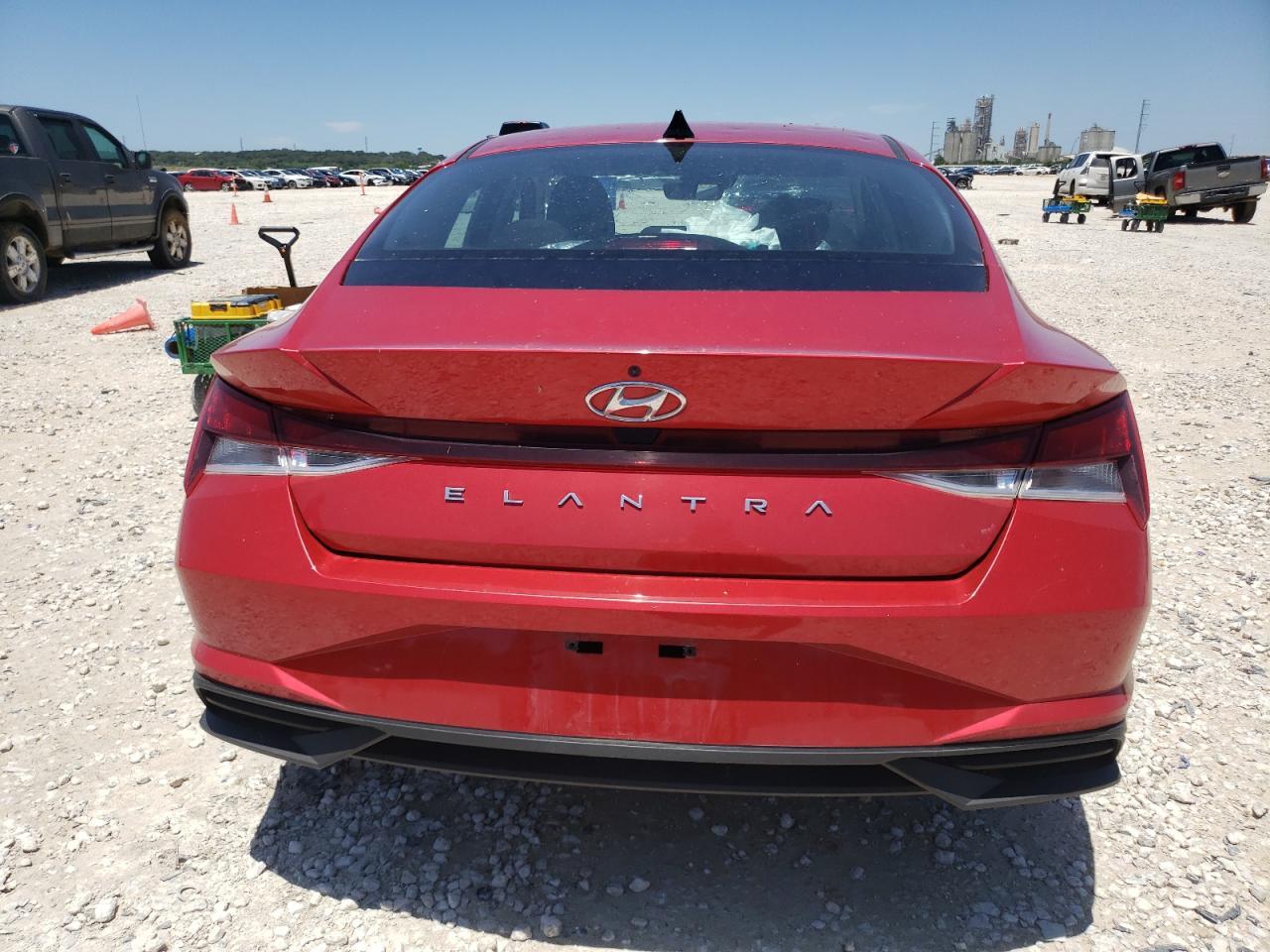 2022 HYUNDAI ELANTRA SE - Image 6