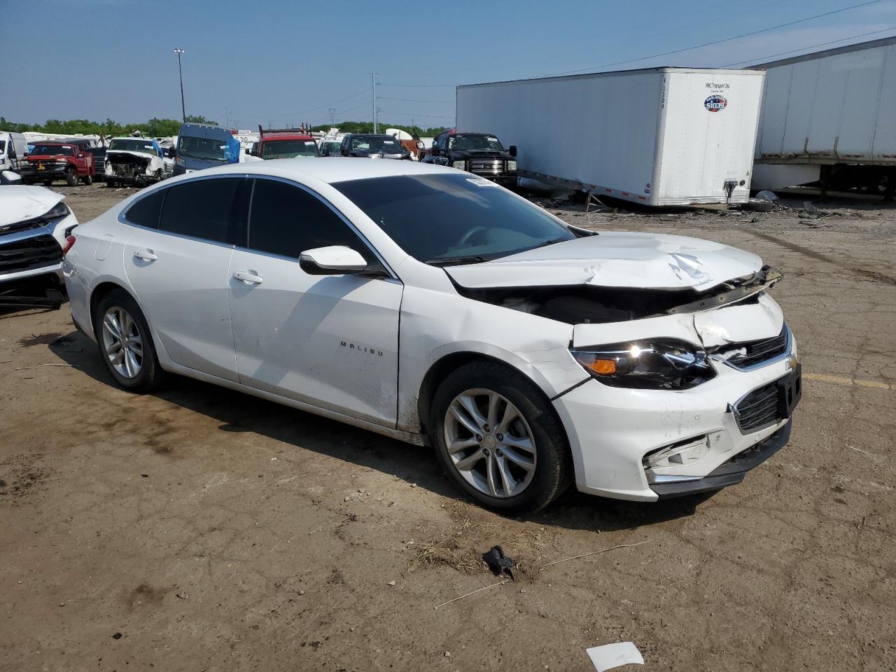 2017 CHEVROLET MALIBU LT - Image 4