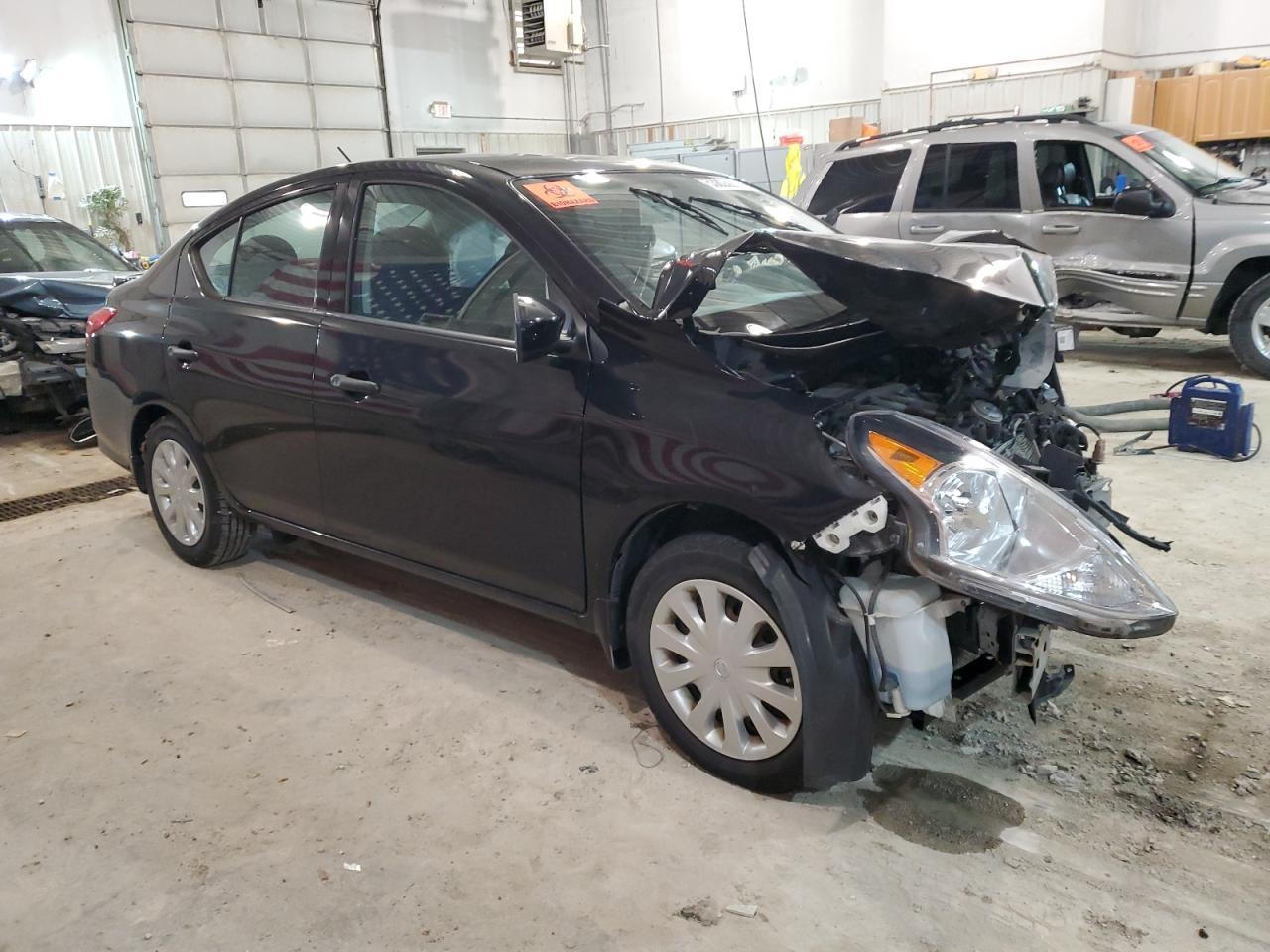2016 NISSAN VERSA S - Image 4